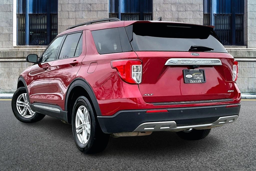 Certified 2022 Ford Explorer XLT w/ Equipment Group 202A image 10