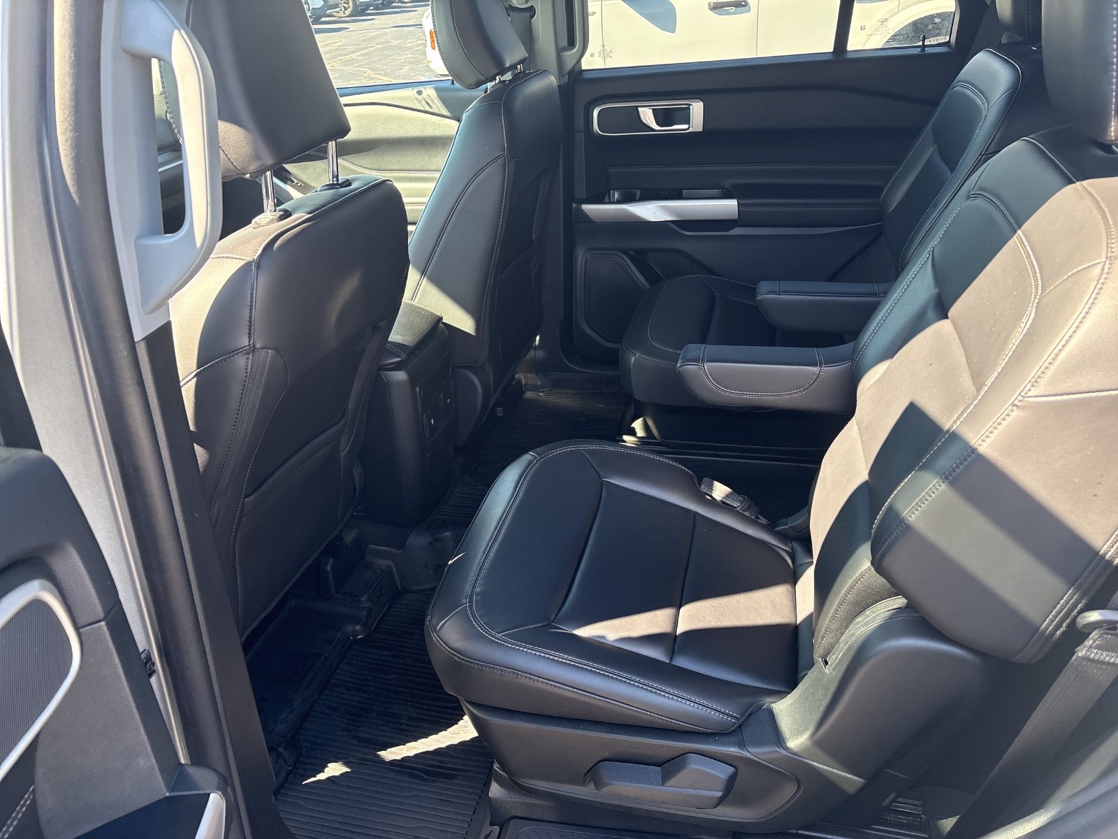 Certified 2023 Ford Explorer XLT w/ Equipment Group 202A AWD/4WD image 14