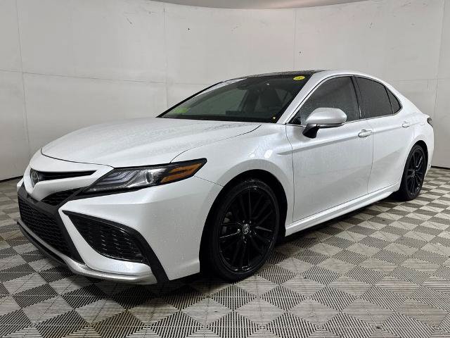 Used 2023 Toyota Camry XSE FWD image 10