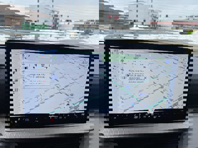 Certified 2025 Ford Explorer Active image 17