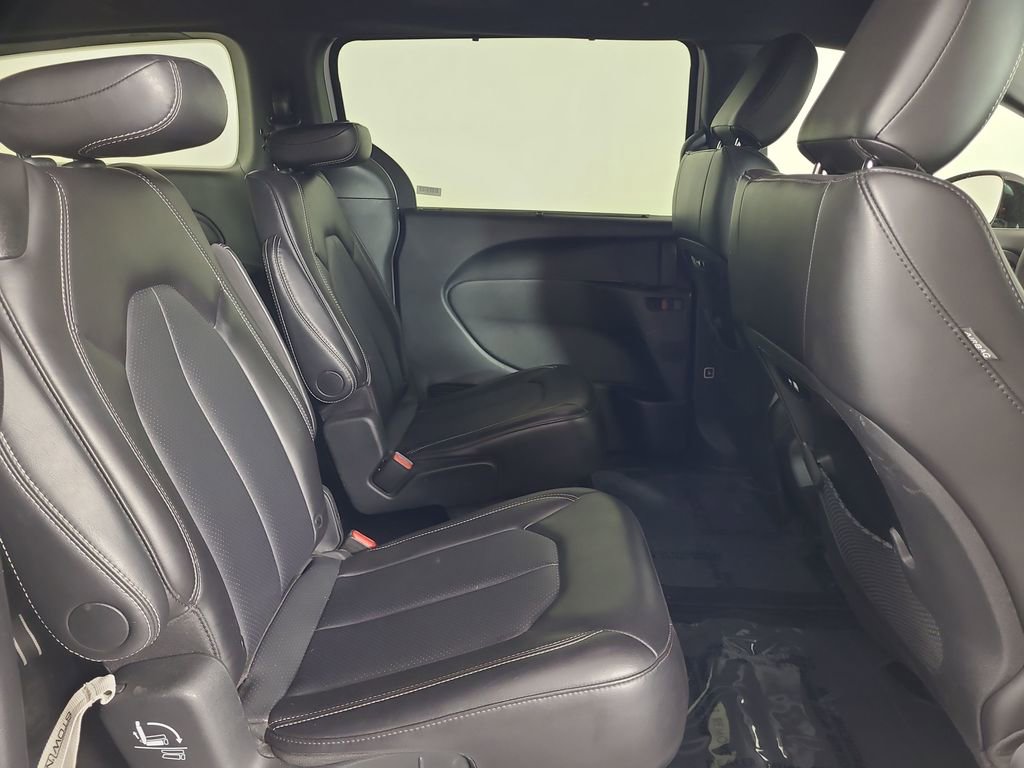Used 2025 Chrysler Pacifica Select FWD image 22