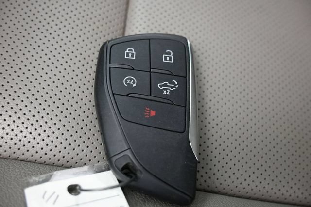Used 2025 Chevrolet Silverado 1500 LTZ w/ LTZ Premium Package AWD/4WD image 27