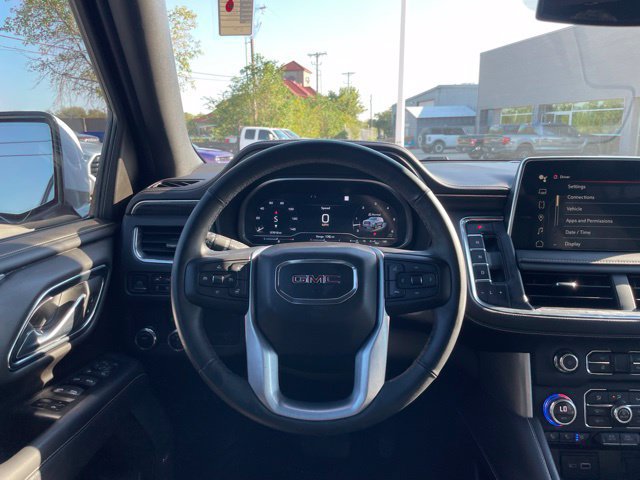 Used 2023 GMC Yukon SLT w/ SLT Luxury Package RWD image 15