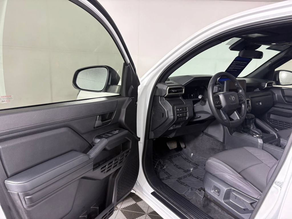 Used 2025 Toyota Tacoma SR AWD/4WD image 11