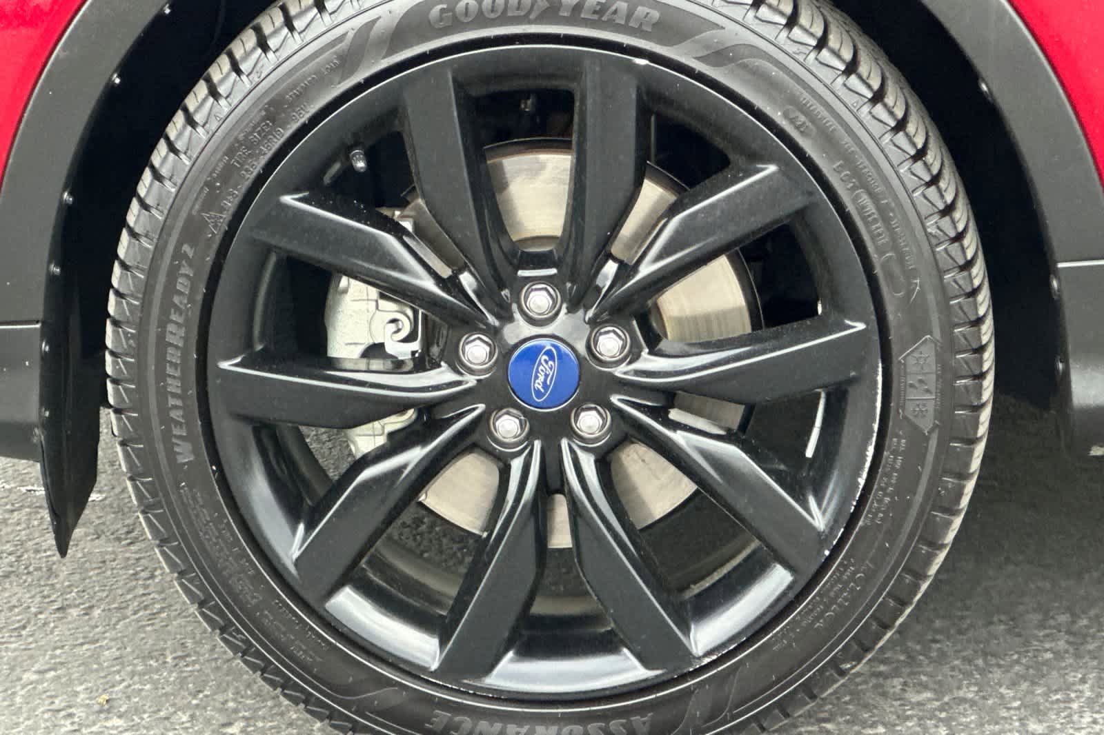 Certified 2017 Ford Escape Titanium AWD/4WD image 27