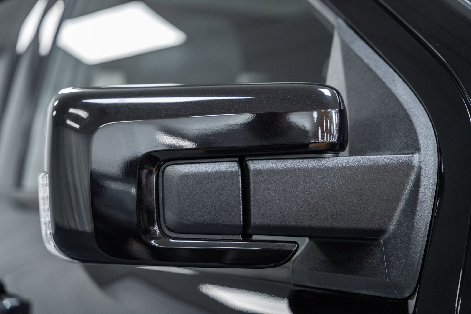 Certified 2022 Ford F150 Lariat w/ Equipment Group 502A High image 14