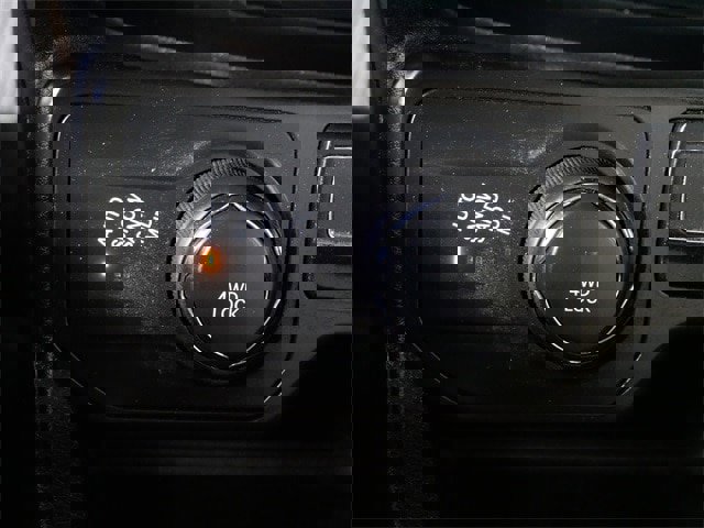 Used 2019 Jeep Renegade Sport image 22