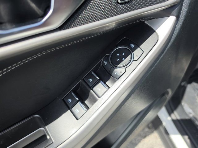 Certified 2024 Ford Explorer XLT image 18