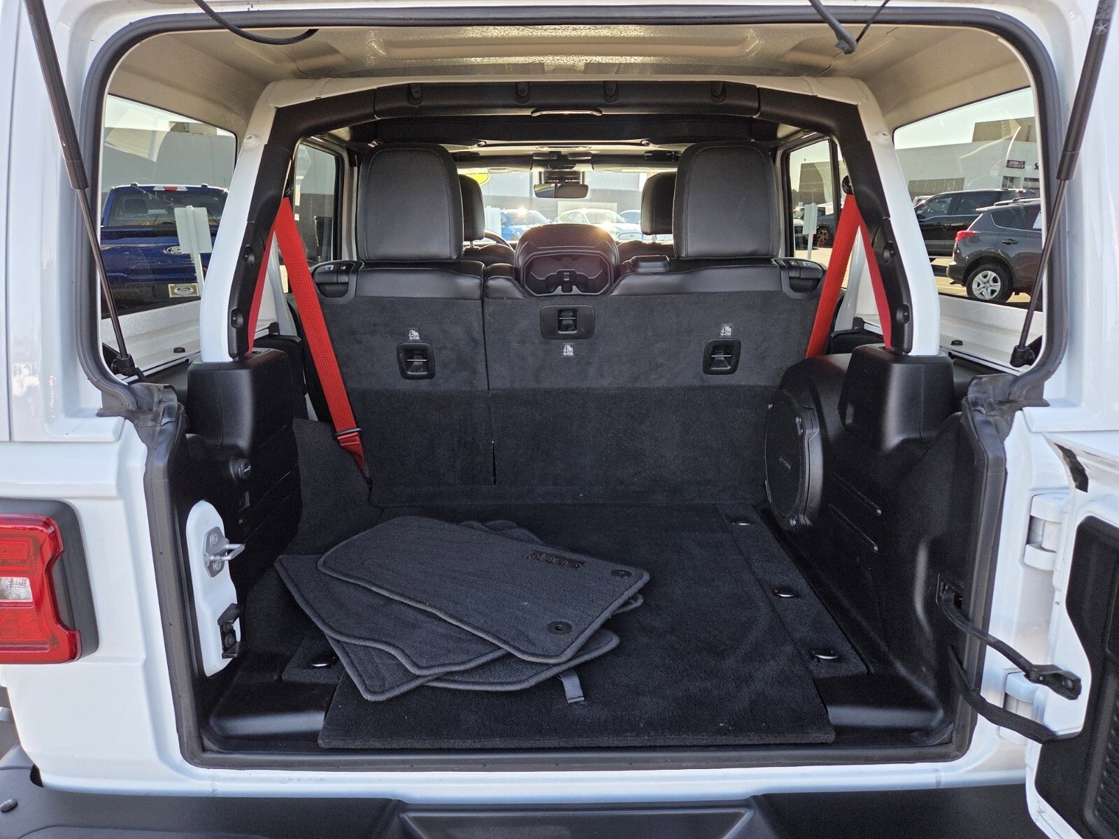 Used 2020 Jeep Wrangler Unlimited Rubicon w/ Quick Order Package 28Y Recon image 13