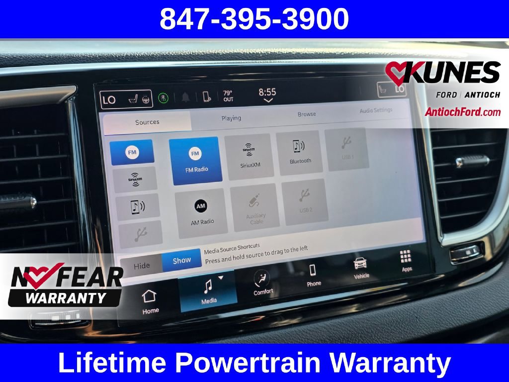 Used 2023 Chrysler Pacifica Touring-L FWD image 47