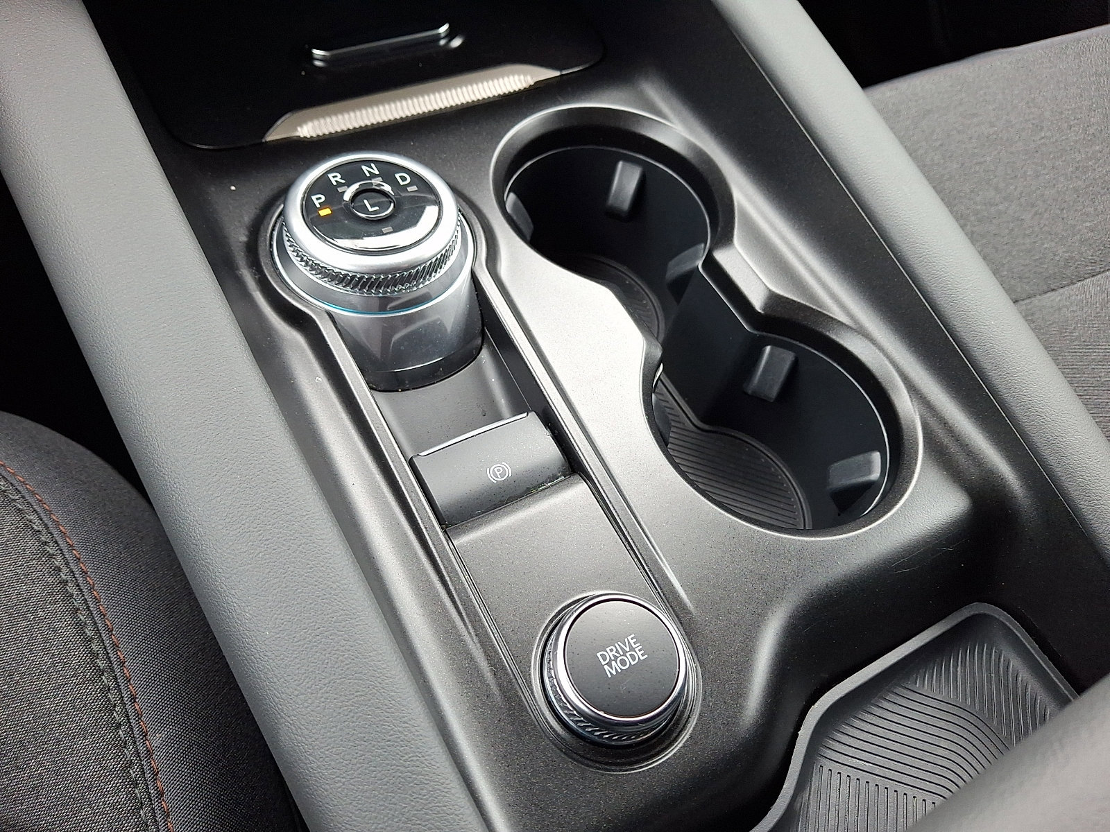 Certified 2025 Ford Explorer Active image 18