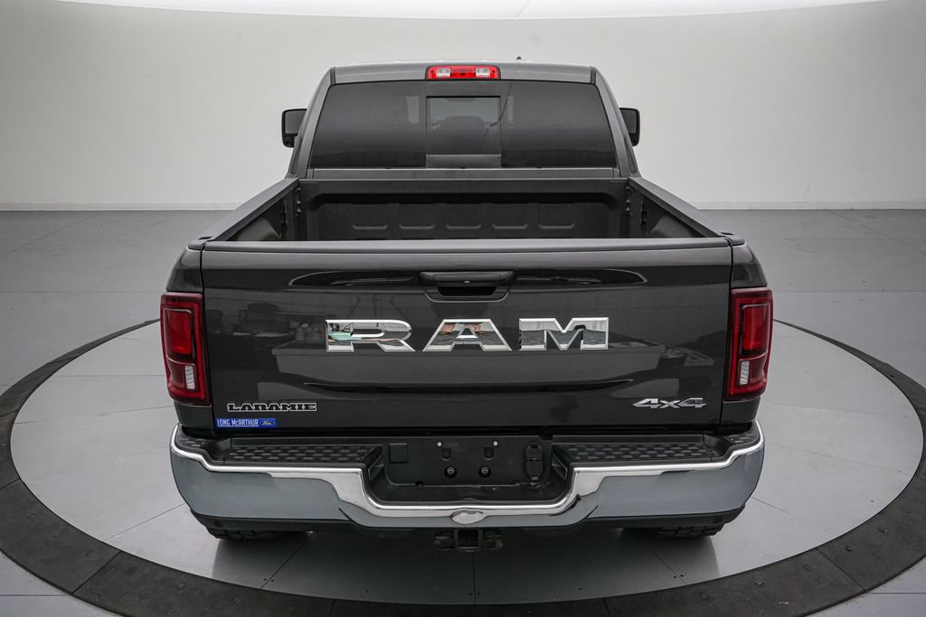 Used 2025 RAM 2500 Laramie AWD/4WD image 5