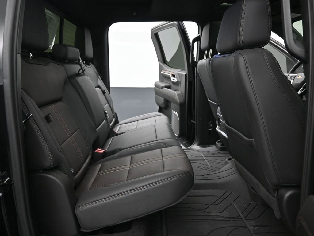 Used 2024 Chevrolet Silverado 1500 High Country w/ High Country Premium Package image 17