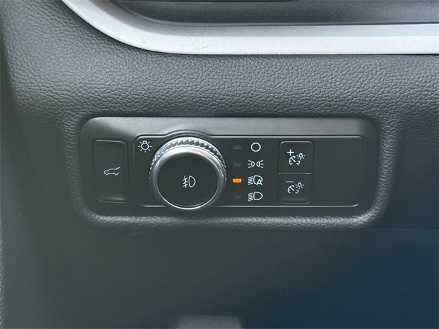 Certified 2023 Ford Explorer XLT w/ Equipment Group 202A image 22