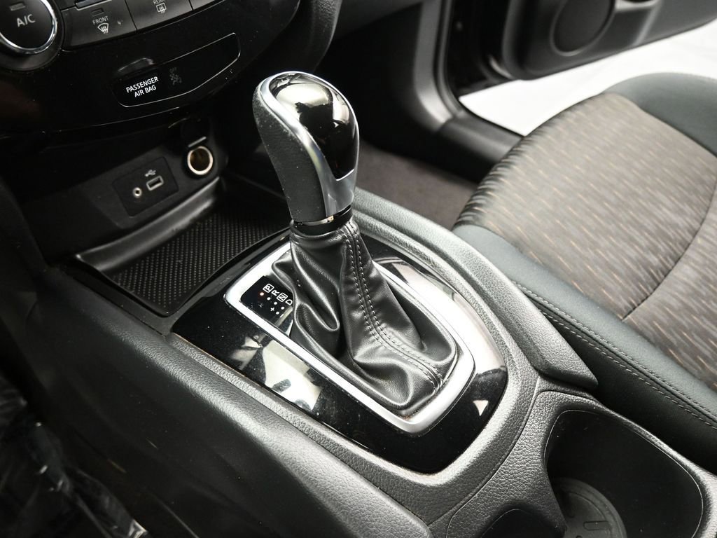 Used 2019 Nissan Rogue S w/ Special Edition Package image 11