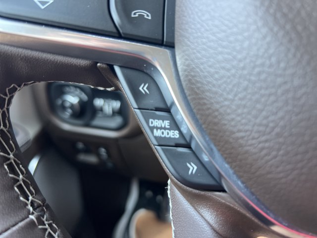 Used 2025 RAM 1500 Laramie AWD/4WD image 36