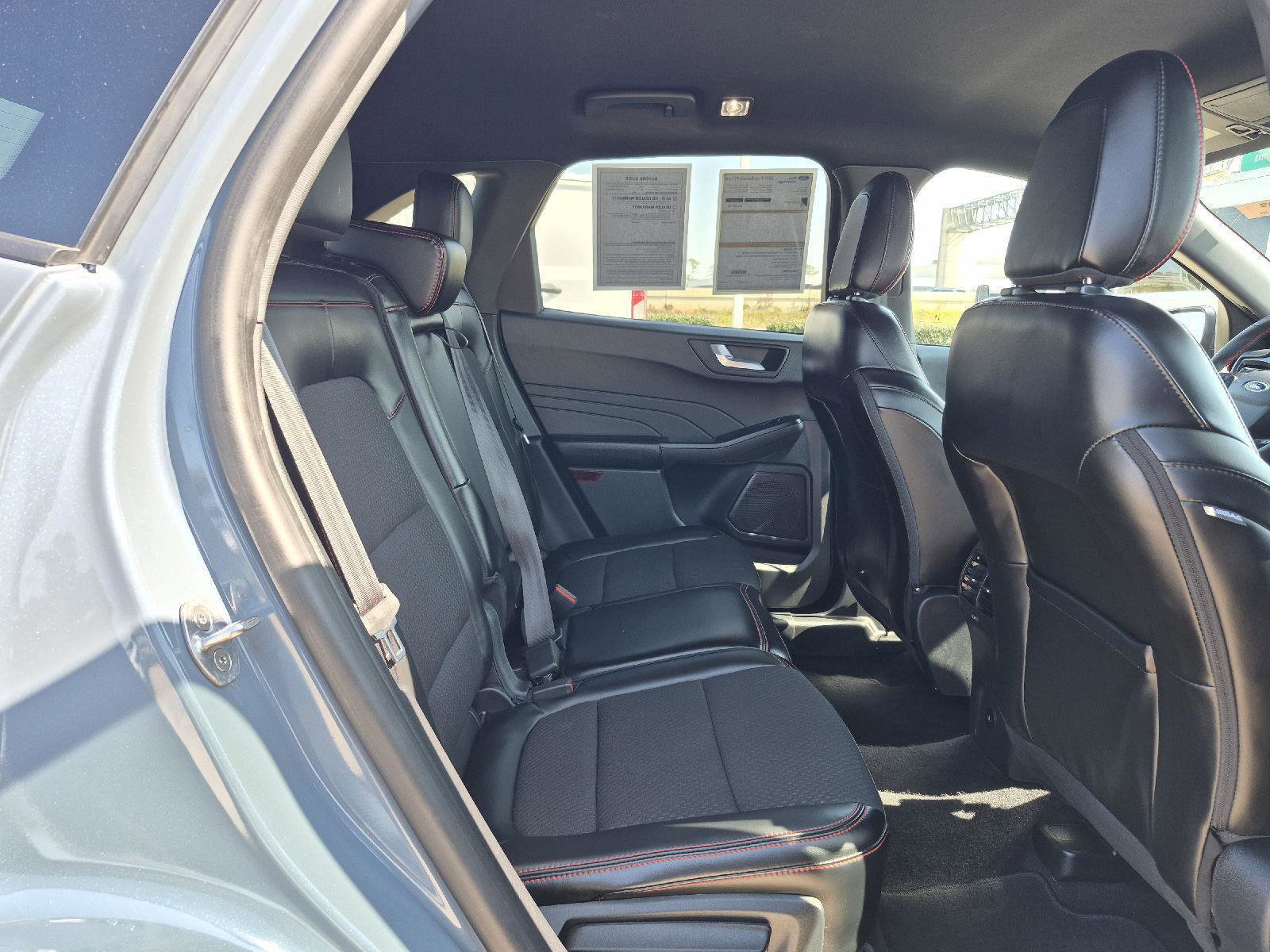 Certified 2024 Ford Escape ST-Line image 23