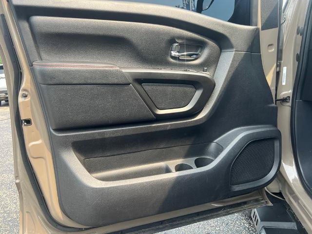 Used 2020 Nissan Titan PRO-4X AWD/4WD image 11