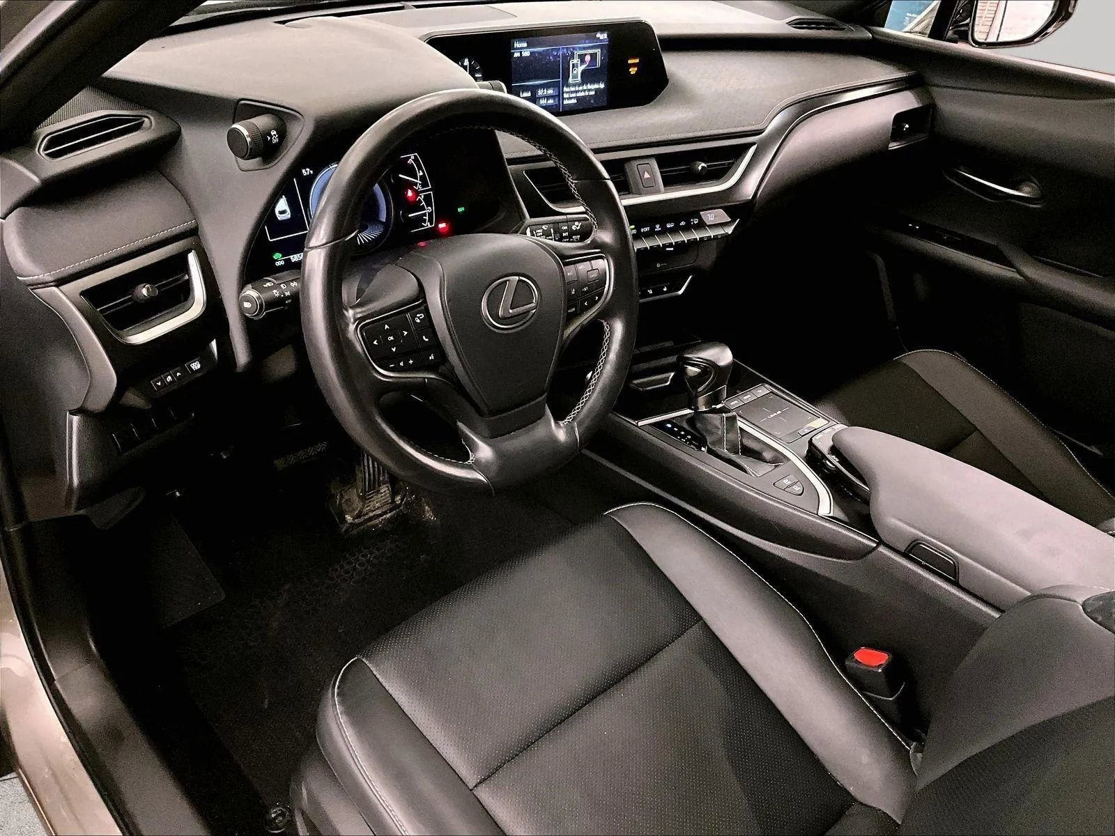 Used 2019 Lexus UX 250h w/ Premium Package AWD/4WD image 12
