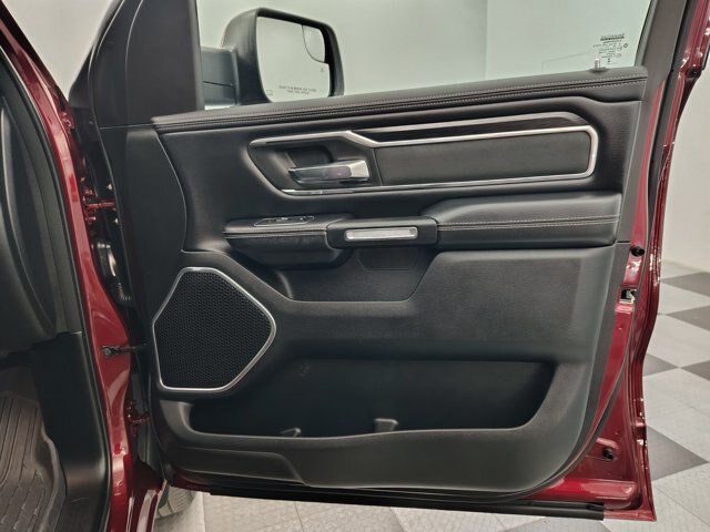 Used 2023 RAM 1500 Laramie AWD/4WD image 27