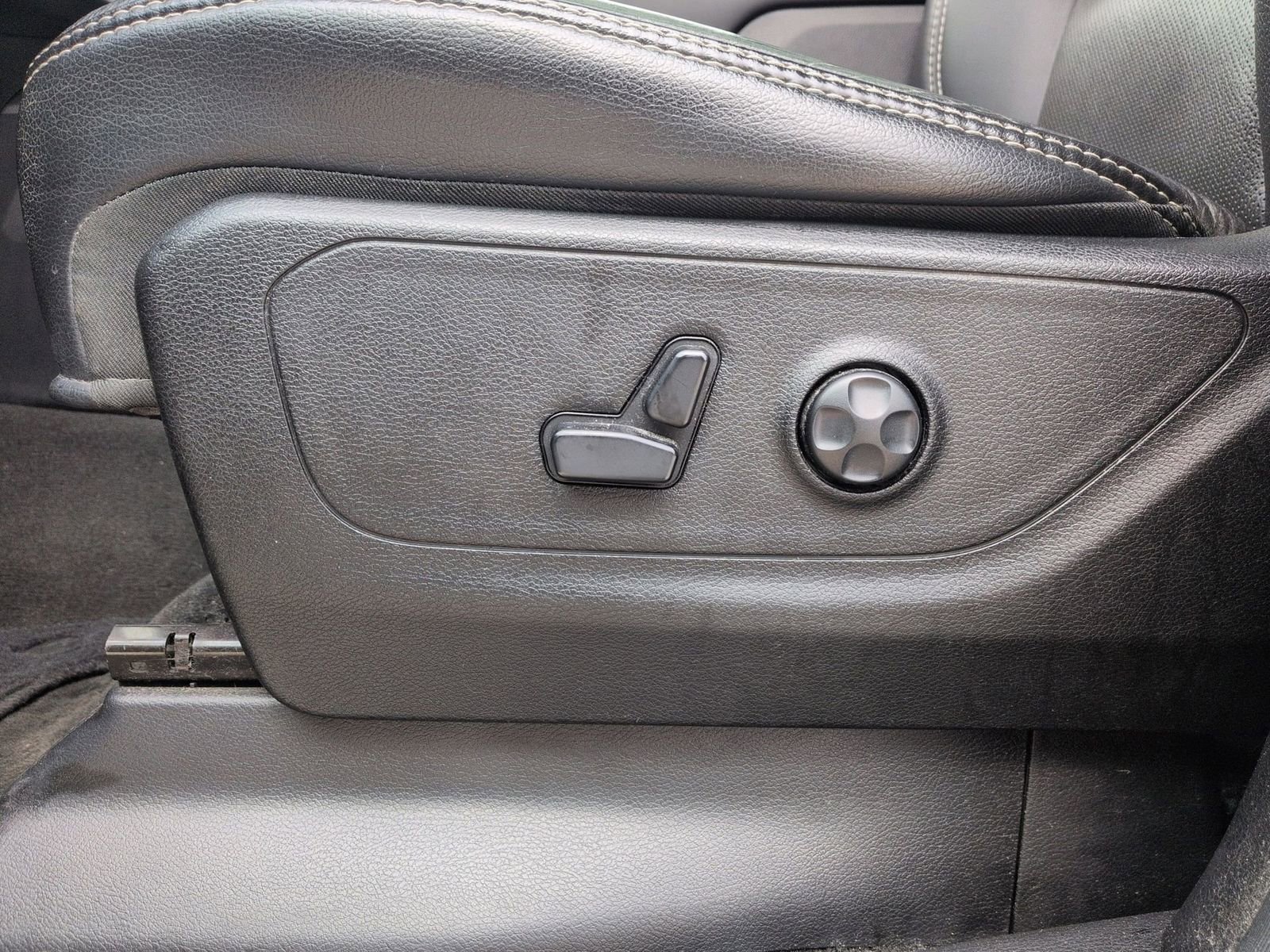 Used 2020 RAM 1500 Sport w/ Level 2 Equipment Goup w/2_L image 18