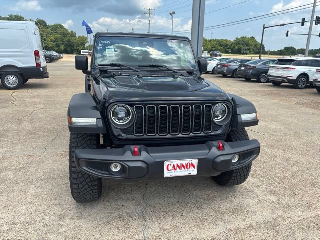 Used 2025 Jeep Wrangler Unlimited Rubicon AWD/4WD image 4