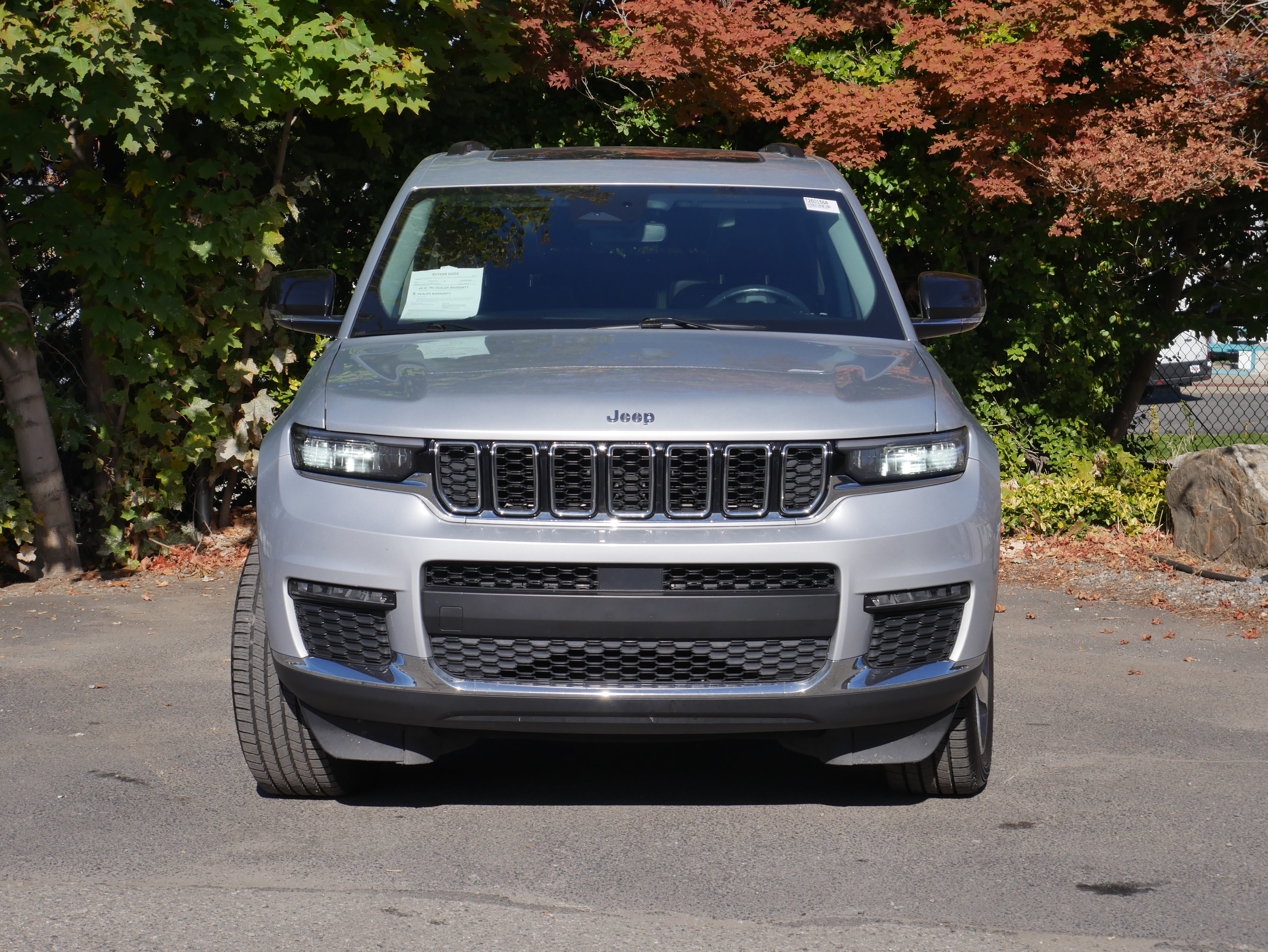 Used 2021 Jeep Grand Cherokee L Limited AWD/4WD image 33