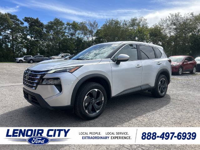 Used 2024 Nissan Rogue SV AWD/4WD image 7