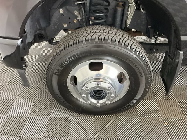 Certified 2023 Ford F350 Platinum AWD/4WD image 35
