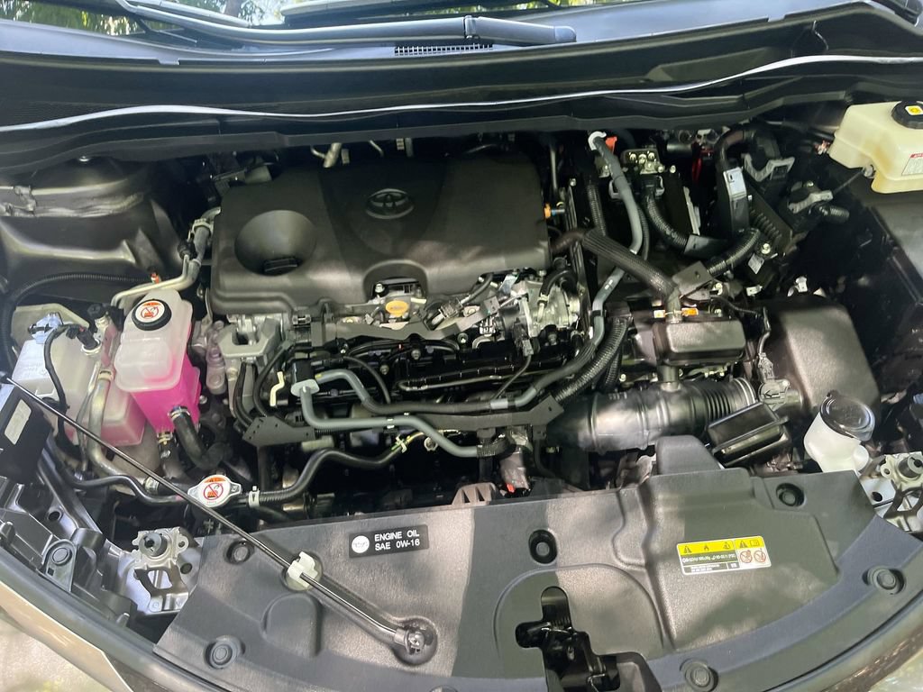 Used 2024 Toyota Sienna Platinum FWD image 27