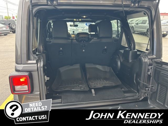 Used 2019 Jeep Wrangler Unlimited Sahara AWD/4WD image 14