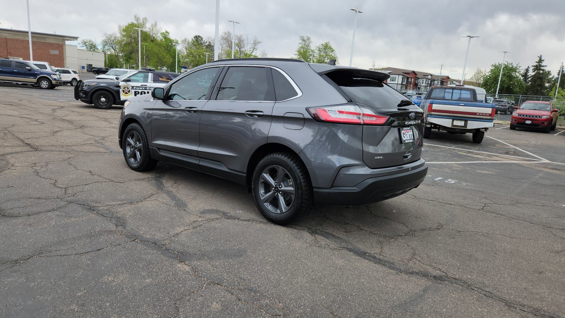 Certified 2022 Ford Edge SEL w/ Sport Appearance Package AWD/4WD image 10