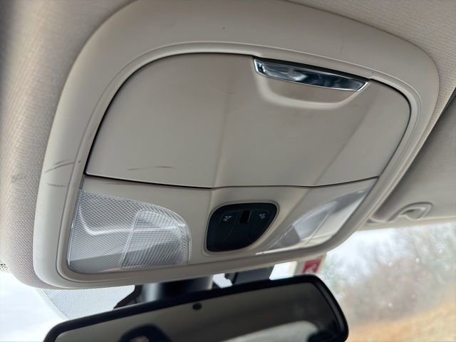 Used 2018 Jeep Cherokee Latitude Plus w/ Comfort/Convenience Group image 24