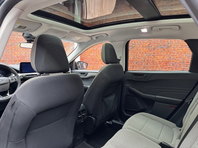 Certified 2022 Ford Escape SE w/ SE Sport Appearance Package image 25