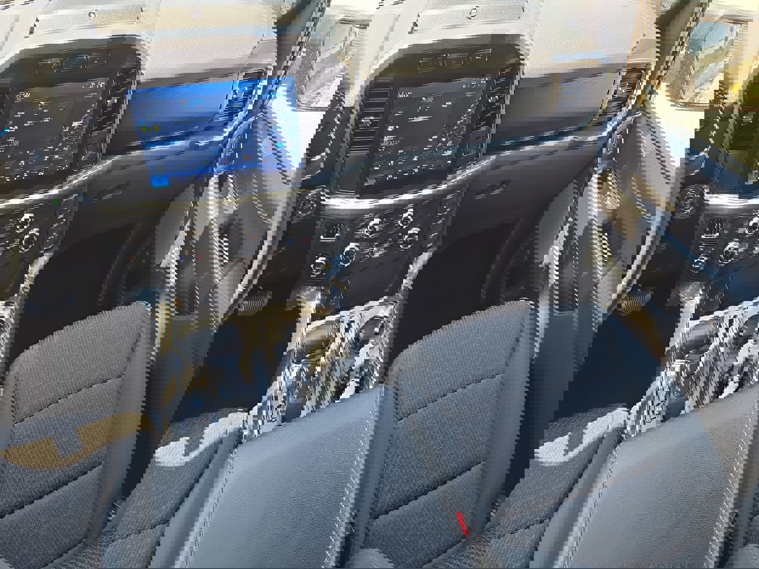 Certified 2022 Ford F150 XLT w/ Equipment Group 302A High image 16