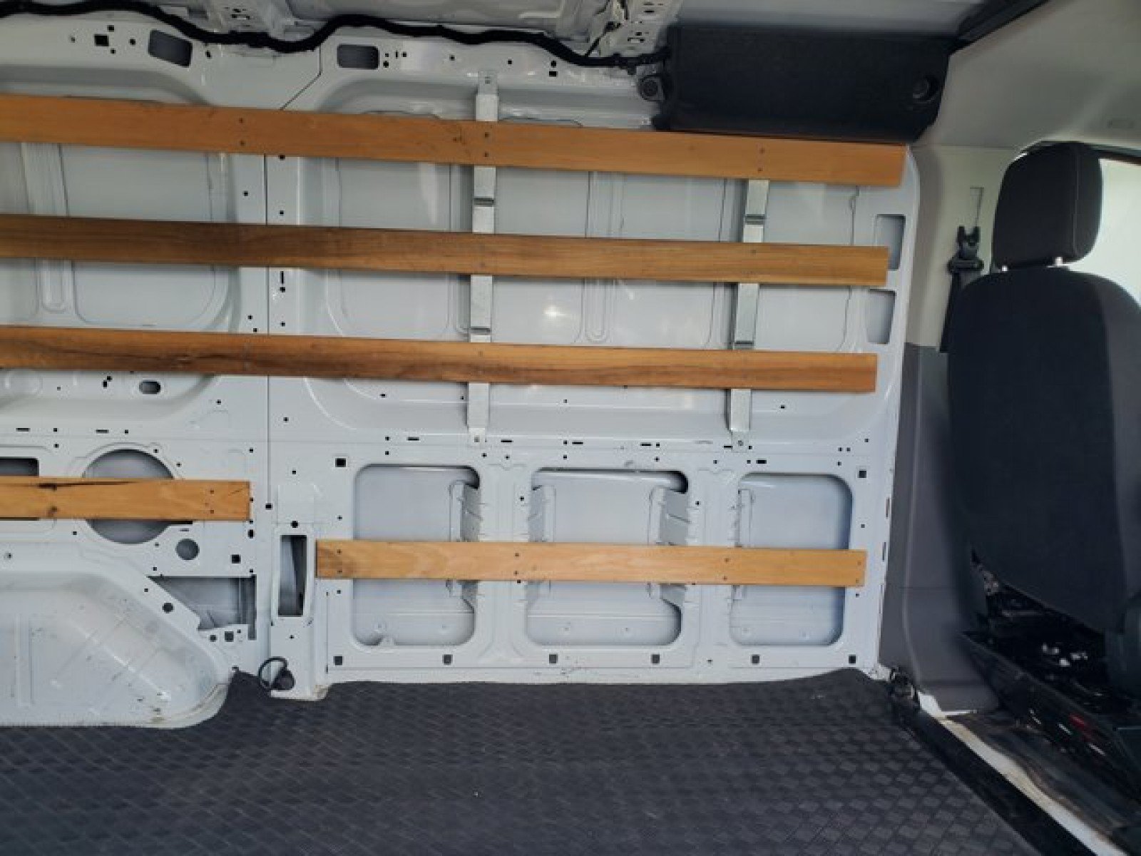 Certified 2023 Ford Transit 250 Low Roof w/ Exterior Upgrade Package RWD image 24