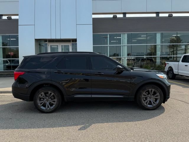 Certified 2024 Ford Explorer XLT w/ Equipment Group 202A AWD/4WD image 40