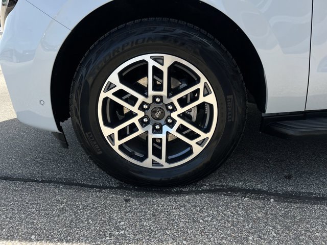 Certified 2025 Ford Expedition Max Active AWD/4WD image 10