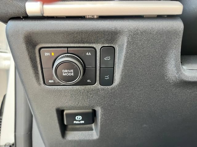 Certified 2025 Ford Expedition Active AWD/4WD image 39