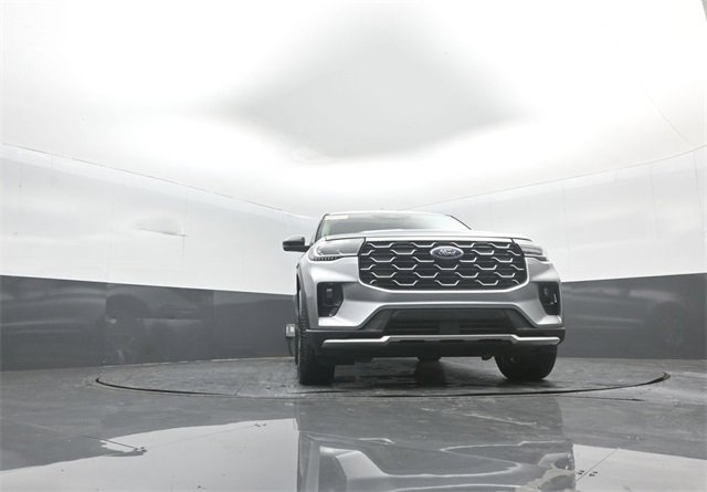 Certified 2025 Ford Explorer Platinum w/ Ultimate Package image 28