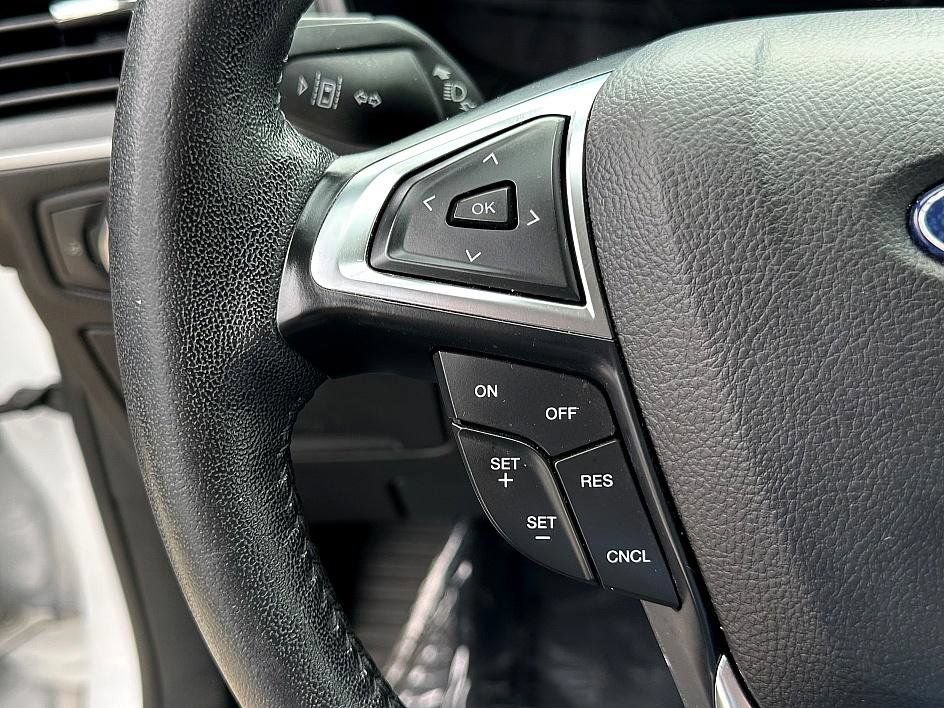 Certified 2022 Ford Edge SEL AWD/4WD image 21
