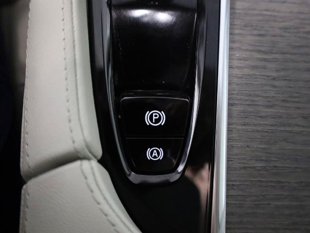 Used 2023 Volvo XC90 B6 Ultimate w/ Protection Package Premier AWD/4WD image 22