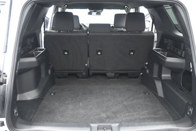 Used 2025 Toyota 4Runner SR5 AWD/4WD image 17