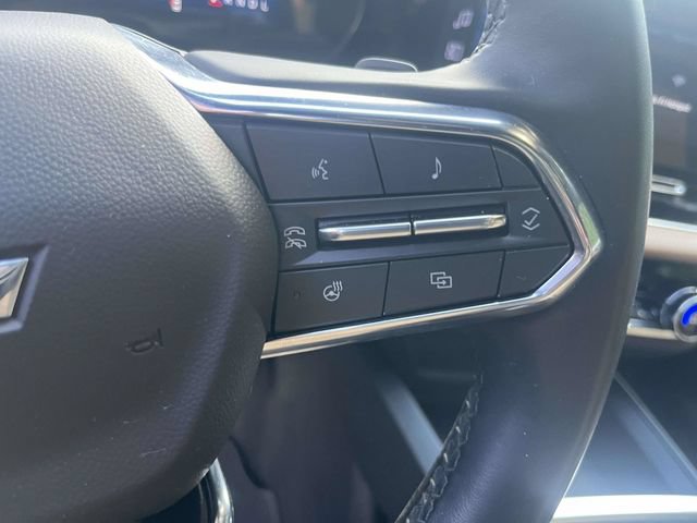 Used 2025 Chevrolet Equinox ACTIV w/ Safety and Technology Package FWD image 25