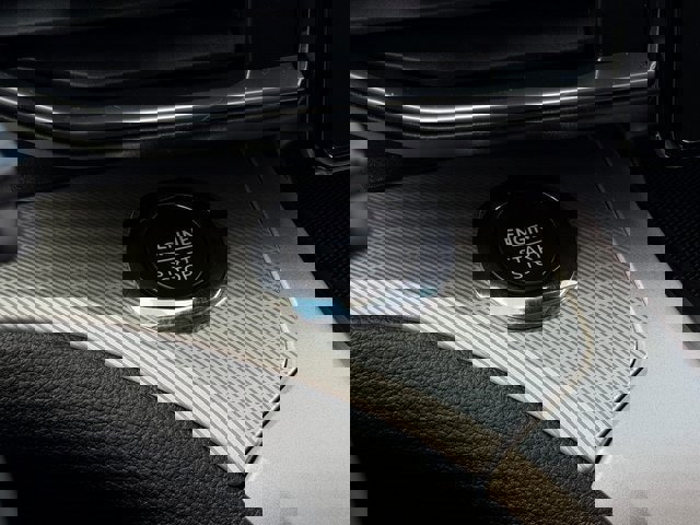 Certified 2022 Ford Explorer XLT w/ Equipment Group 202A image 31