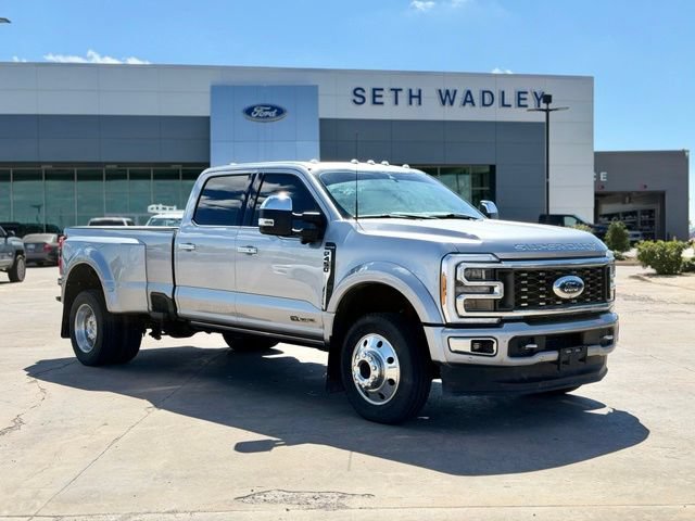Certified 2023 Ford F450 Platinum AWD/4WD image 1