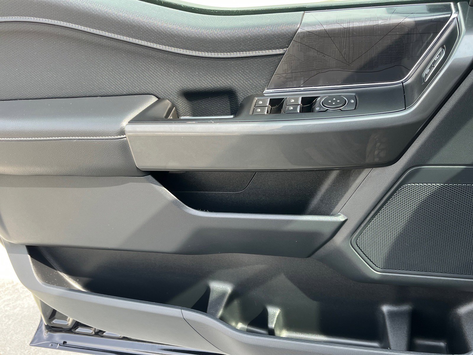 Certified 2022 Ford F150 XLT w/ Equipment Group 302A High image 18