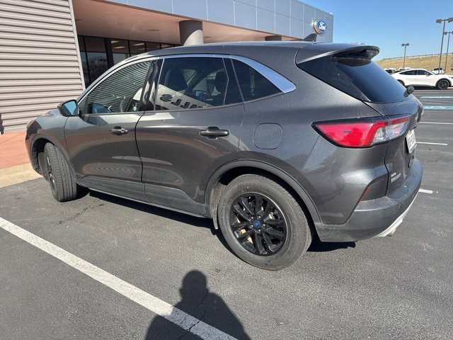 Certified 2020 Ford Escape SE image 3