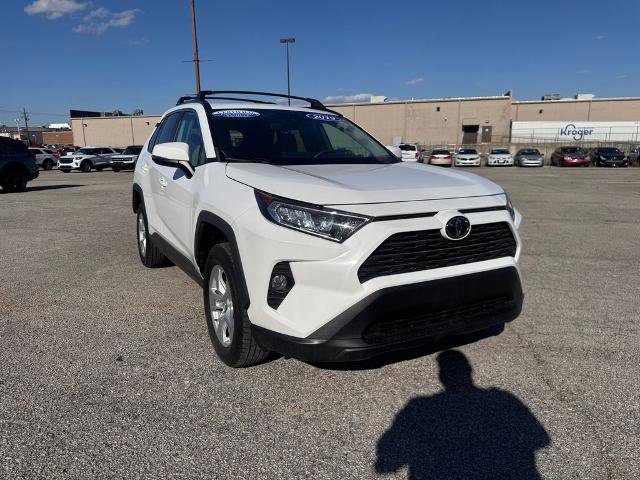 Used 2019 Toyota RAV4 XLE w/ Convenience Package FWD image 10