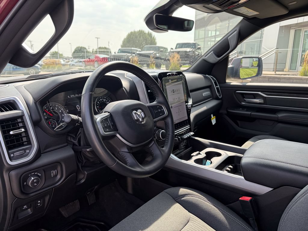 Used 2023 RAM 1500 Big Horn AWD/4WD image 9